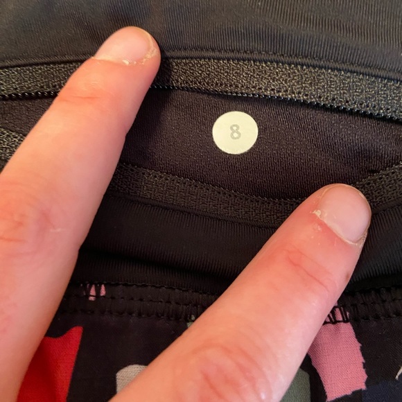 Lululemon shorts - Picture 4 of 4